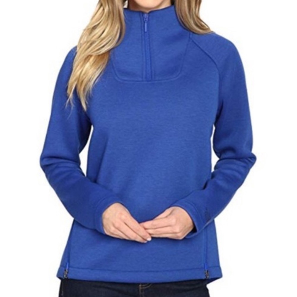 The North Face Women’s Neo Thermal 3D Pullover in Black.